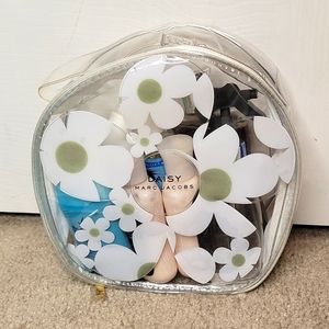 MARC JACOBS DAISY toiletry/makeup/ accessories case 8x8×3.5